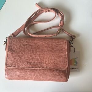 Portland Leather Medium Metro Crossbody Bag in Quartz Pink New